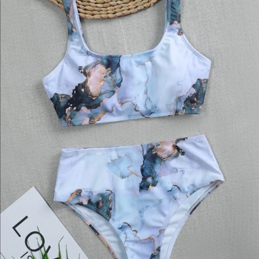Swim suit